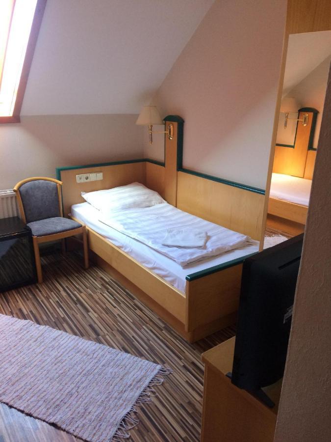 Bagod Venusz Panzio Es Vendeglo B&B 외부 사진